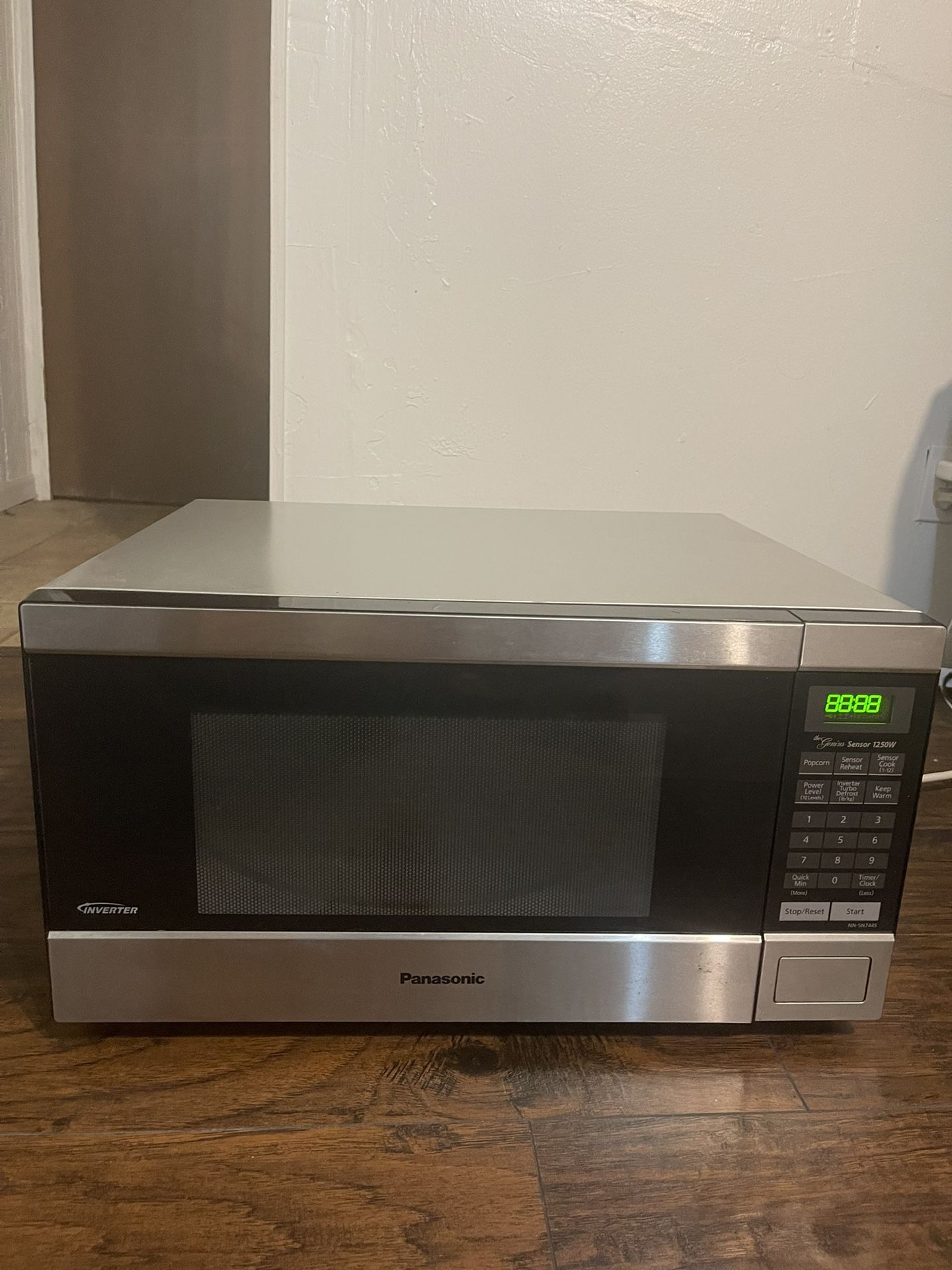 Panasonic The Genius Sensor 1250W