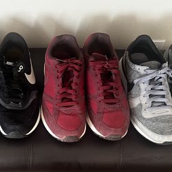 3 Pair Nike shoes