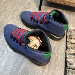BRAND NEW NIKE CYGNAL SHOES