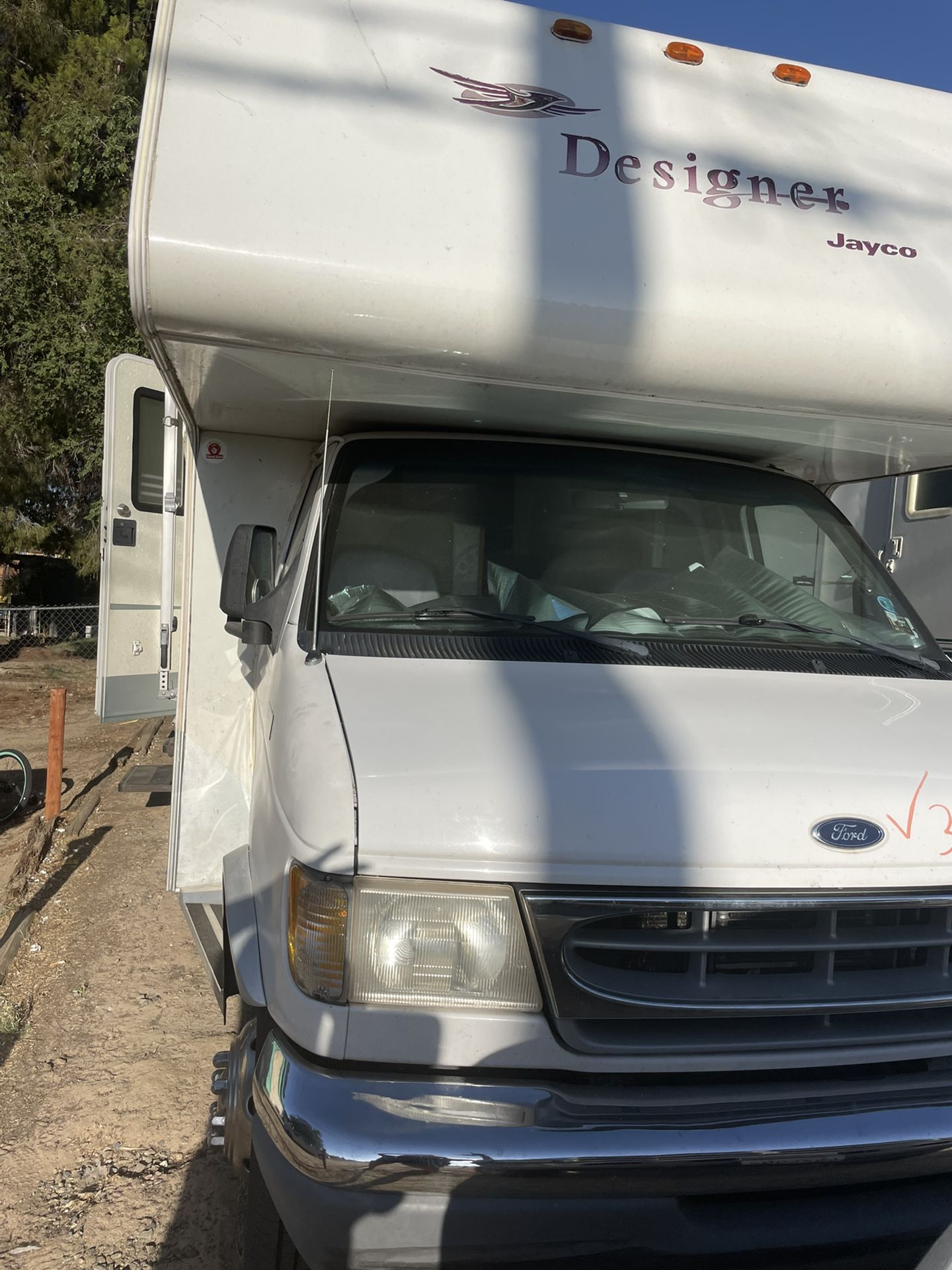 Motor Home In Victorville Ca  2000