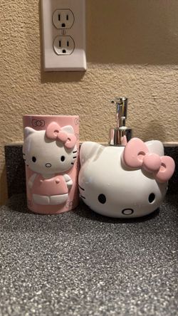 Hello Kitty Bathroom Set