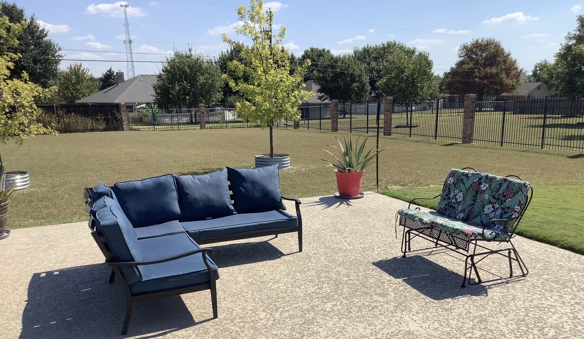 Patio furniture in excellent condition