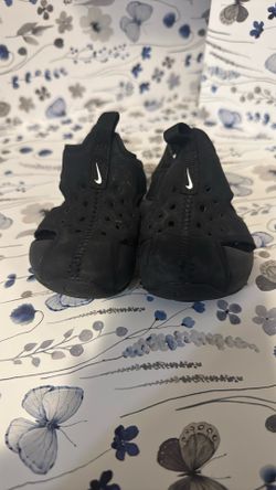 Nike Water Shoes For Baby Size 6 
