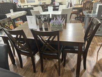 Eloise 7 pieces wood dining table