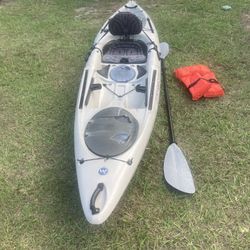 Wilderness Systems Tarpon 120 Fishing Kayak With A Paddle And Lifevest