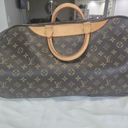 Authentic Louis Vuitton Eole Duffle