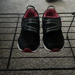 Toddler Shoe Size 6