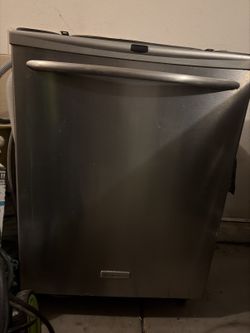 Frigidaire Professional Series 24" Stainless Dishwasher — As-Is