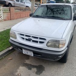 1998 Ford Explorer