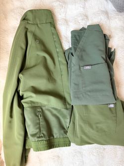 Figs scrubs set