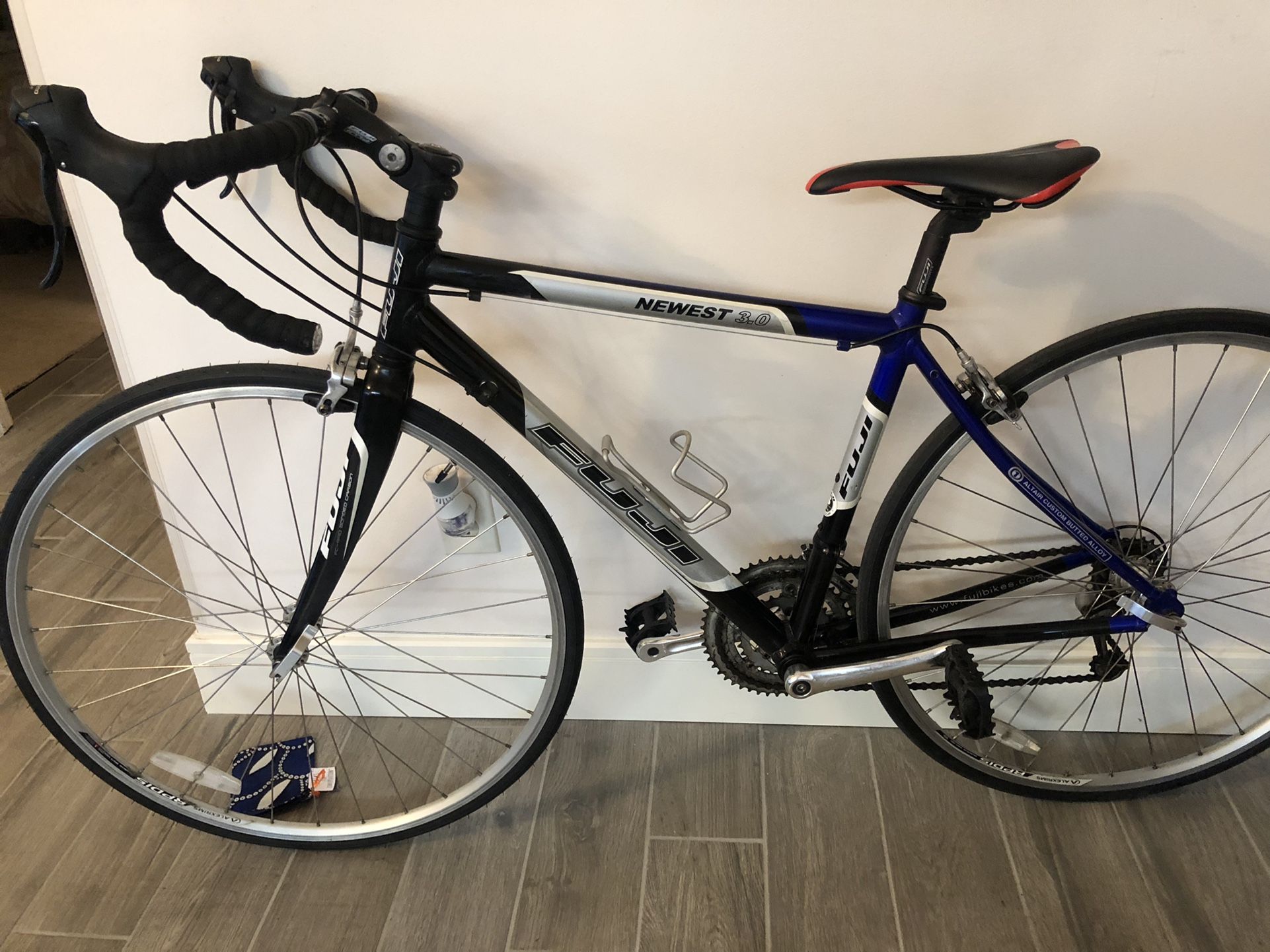 Fuji Road Bike 46cm Alum Carbon Ready Ride New Tires for Sale in