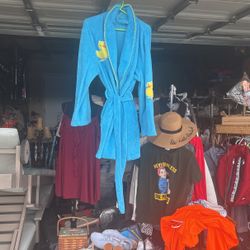 Like New Ladies Soft Lucious Terry Cloth Bathrobe $15 