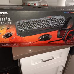 *GAMING KEYBOARD, HEADPHONES, MOUSE*