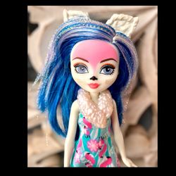 Ever After High Epic Winter Snow Pixies Foxanne Doll by Mattel