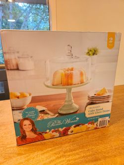 Pioneer Woman cake stand