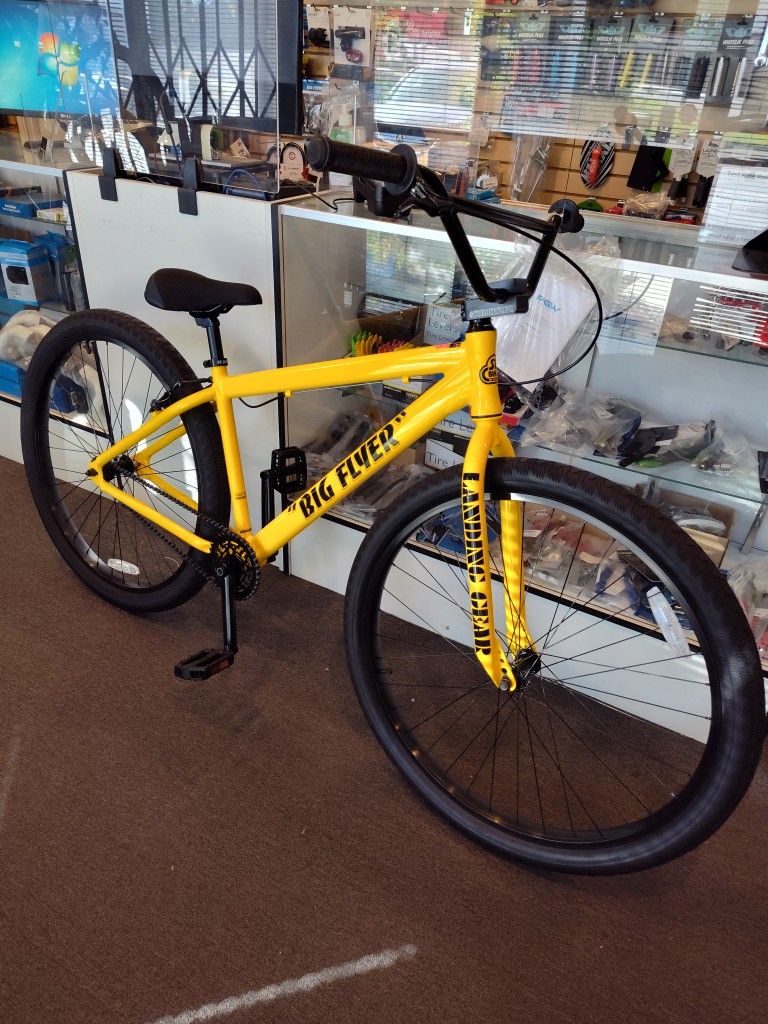 NEW 2024 SE BIG FLYER 29 YELLOW SINGLE SPEED FREESTYLE WHEELIE BMX