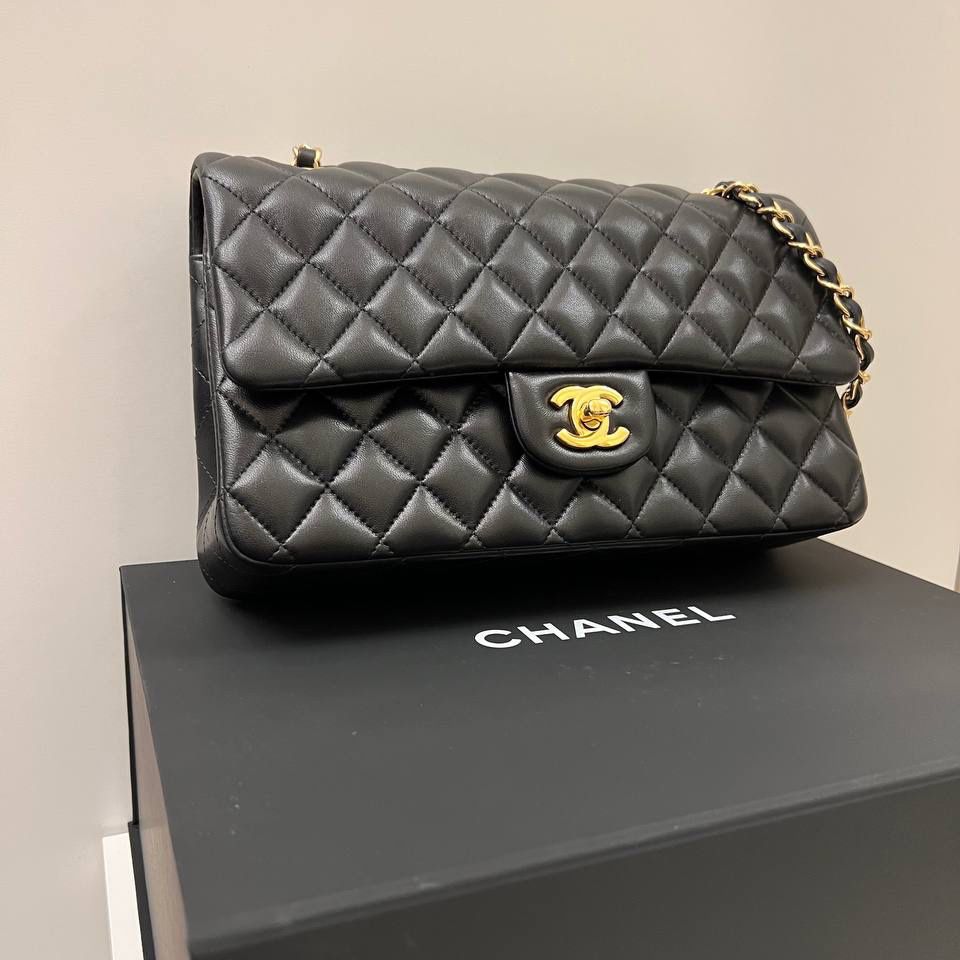 Chanel Medium Double Flap Lambskin Bag New for Sale in Los Angeles