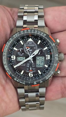 CITIZEN PROMASTER SKYHAWK SUPER TITANIUM RADIO CONTROLLED SOLAR MENS WATCH