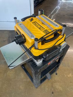 DeWalt 13” Thickness Planer  With Table DW735