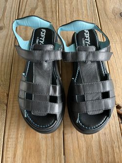 Thierry Rabotin by Fifty 12 Women’s Black Open Toe Fish Size 10