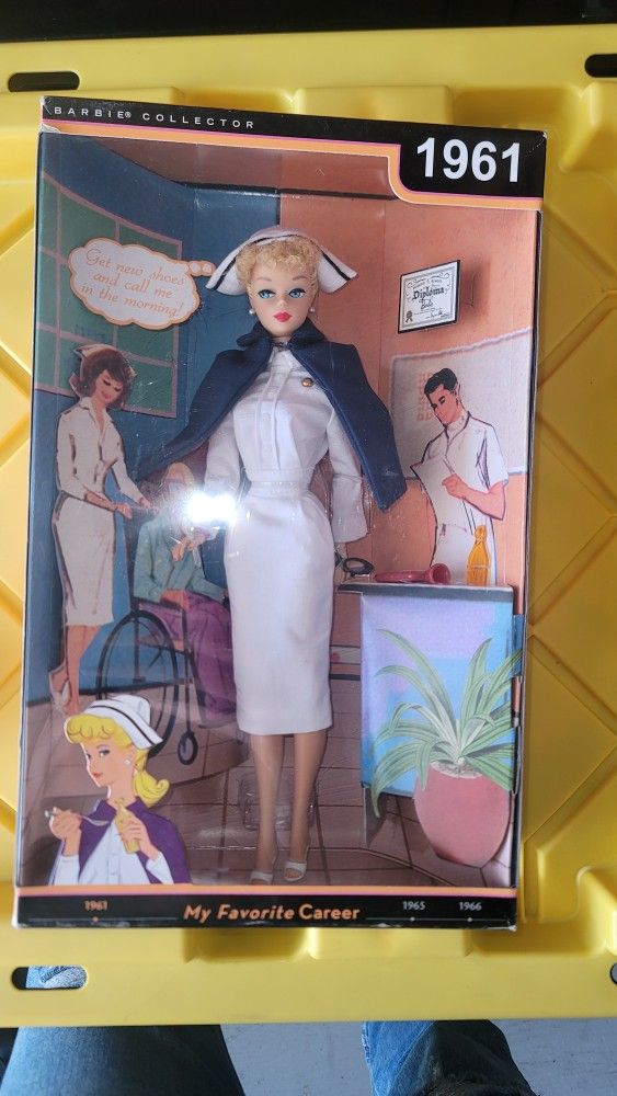 1961 Nurse BARBIE
