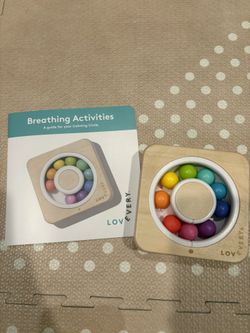 NEW Lovevery Calming circle and booklet