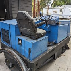 Diesel Ride On Sweeper and Electric Sweeper