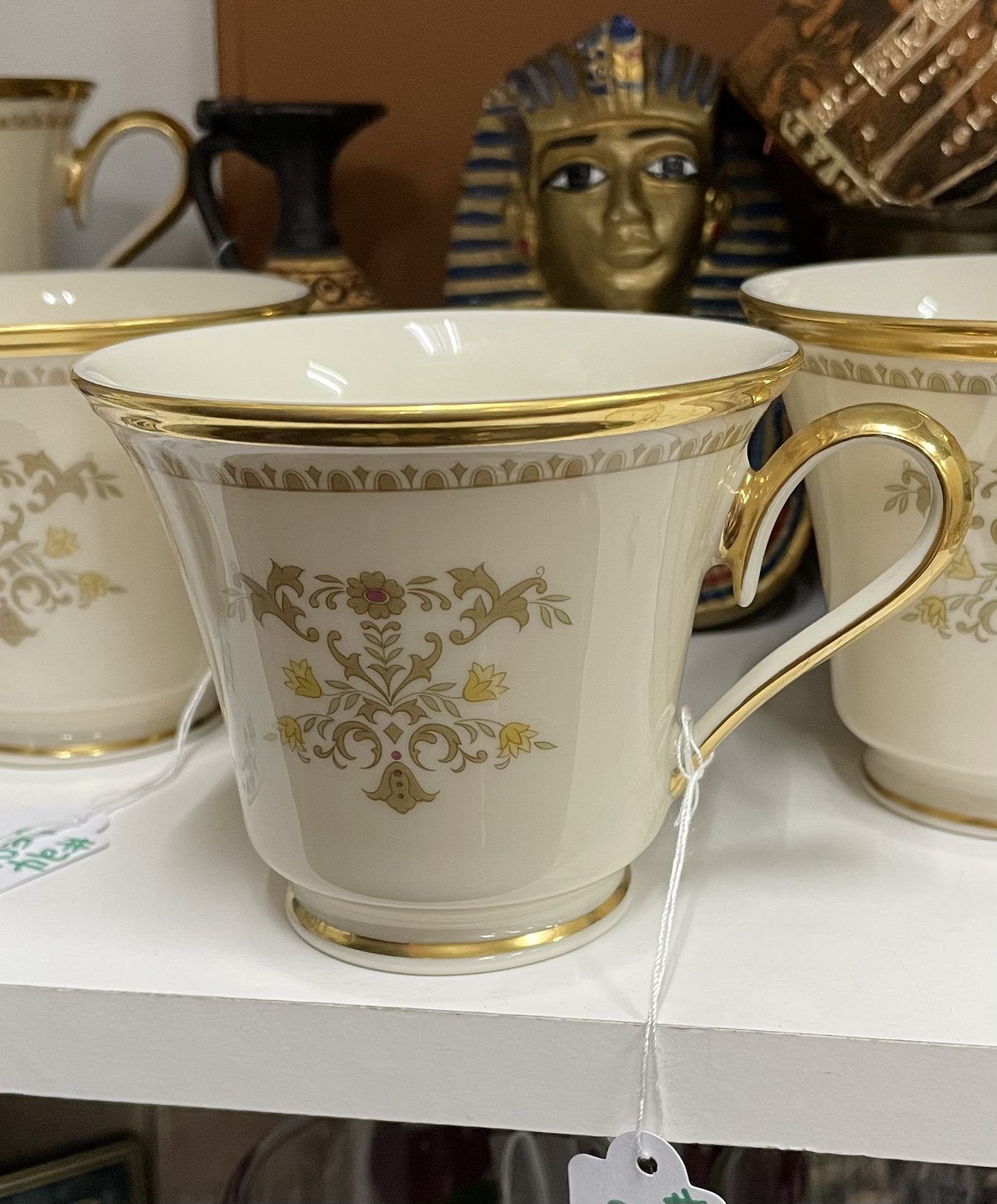 Cup Lenox Gold “ Castle Garden” Vintage