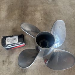 Mercury Trophy Plus 4 Blade 25P Propeller