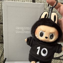 POP MART LABUBU 10th ANNIVERSARY GIFT SET, SHANGHAI EXCLUSIVE, LIMITED EDITION