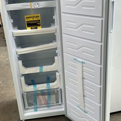 New Upright Freezer 7cubic Feet $499 1 Year Warranty Financing Available Only $54 Down