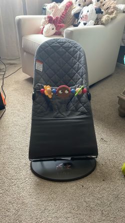 BabyBjorn With Toy Bar Included
