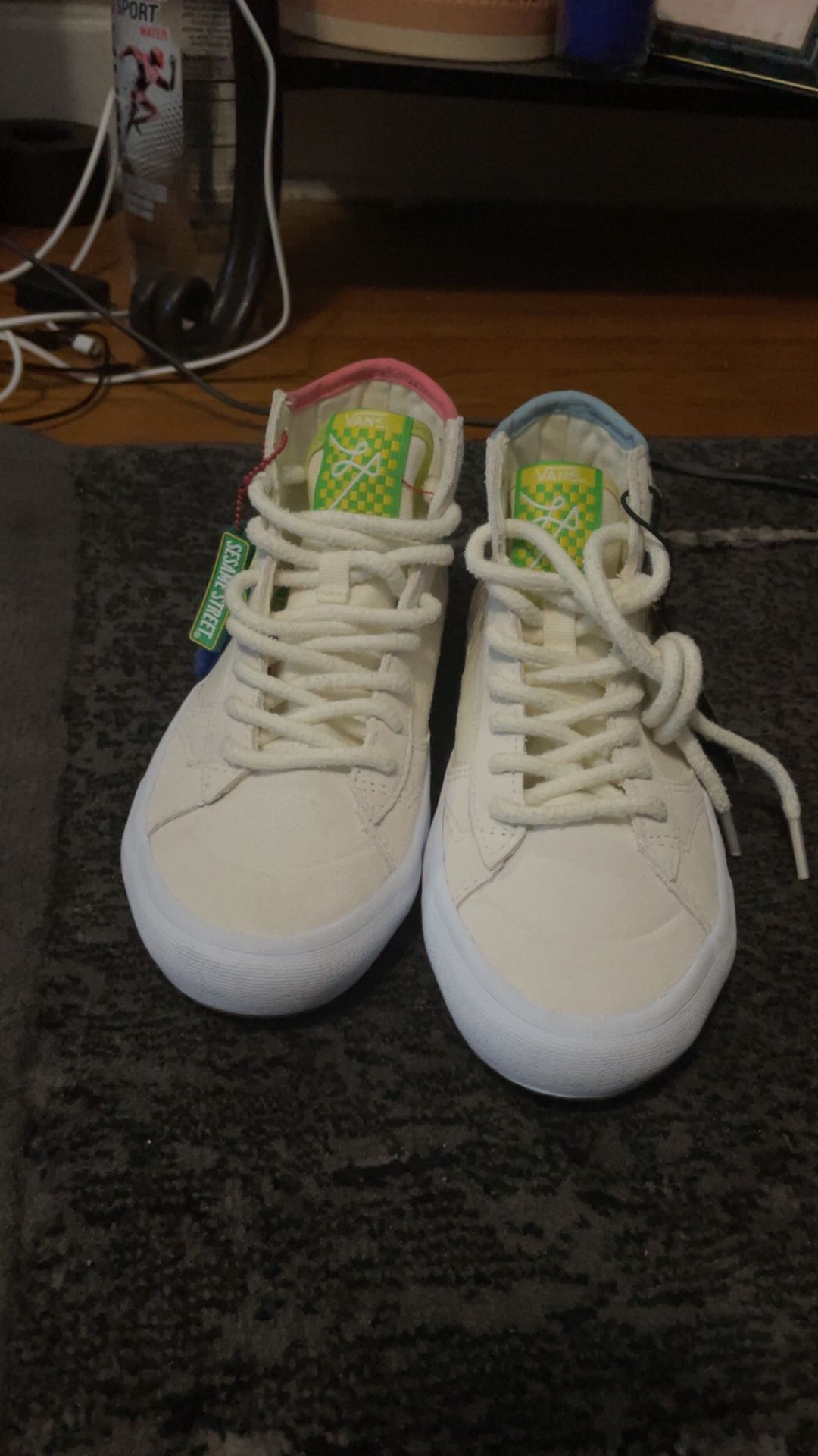 Sesame Street Vans Size 4 In Men And 5.5 In Women