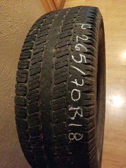 Used tire. 265/70R18