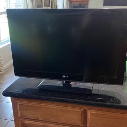Lg 32 Inch Tv No Remote Work Great