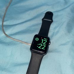 apple watch series 3; 42mm