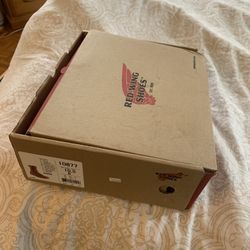 RED WING #10877 Work Boots, 10.5, New/Boxed