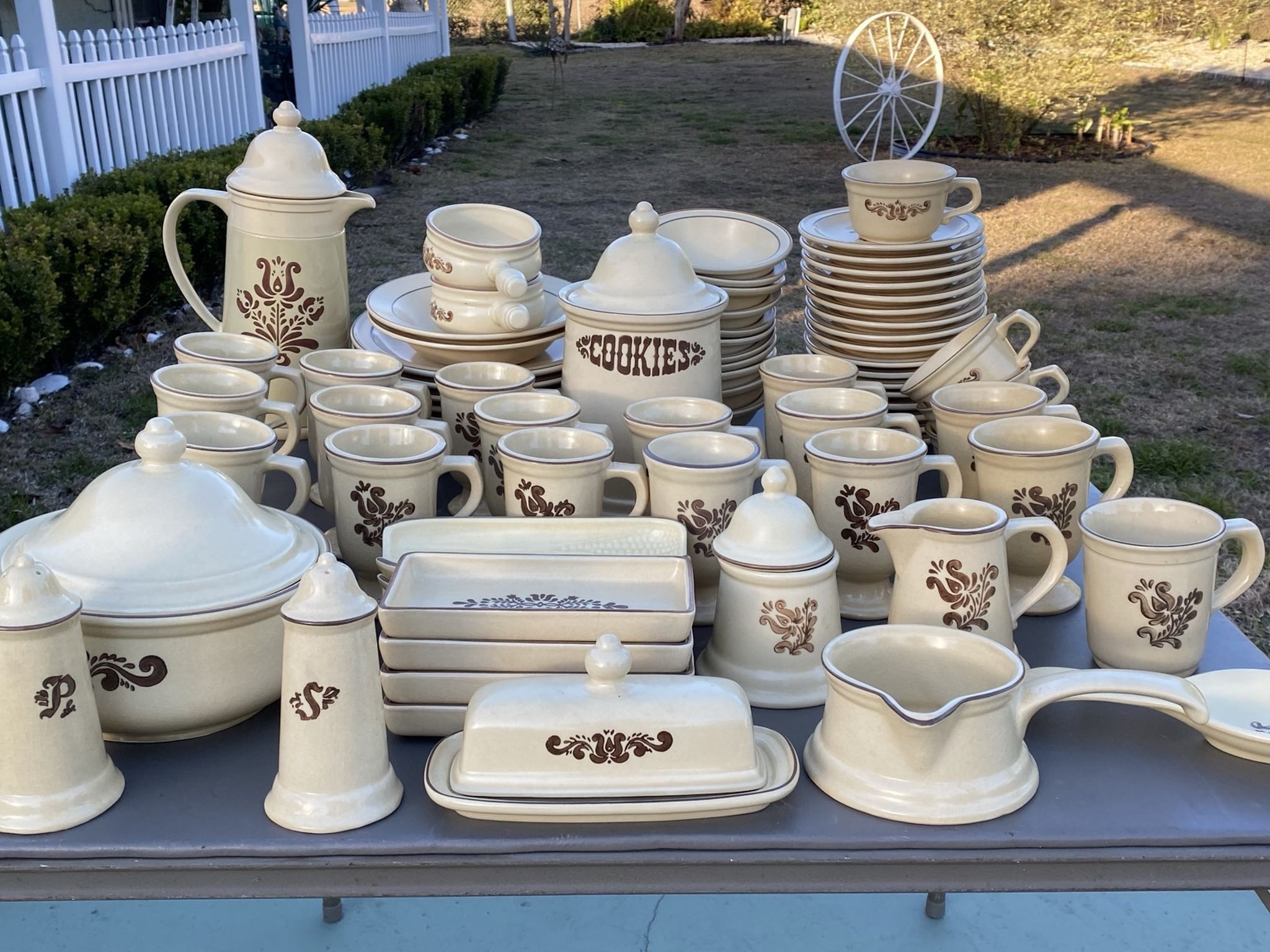 PFALTZGRAFF Village Stoneware Dinnerware Village Set (43 Pieces)