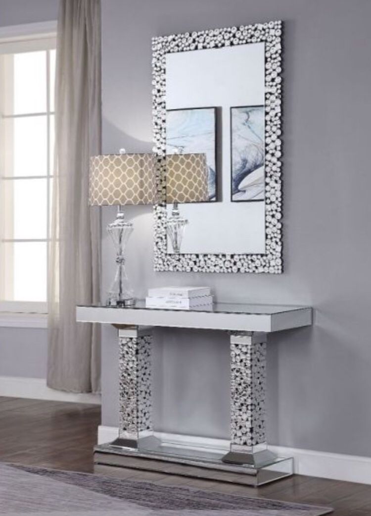 ACCENT TABLE AND MIRROR