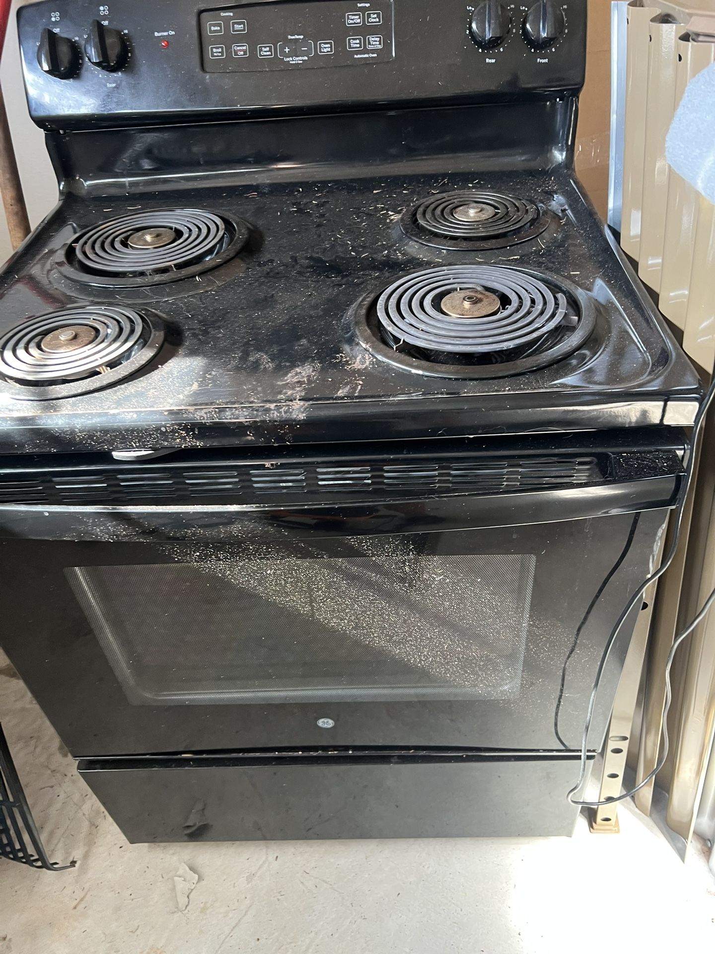 Stove And Refrigerator