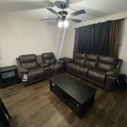 Next-Gen Gaucho Power Reclining Sofa (SET ALL MUST GO)(WILL ALSO DELIVER)