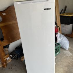 QFreezer Moving Sale
