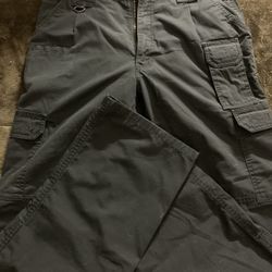 Womans 511 Tactical pants, Medium.l