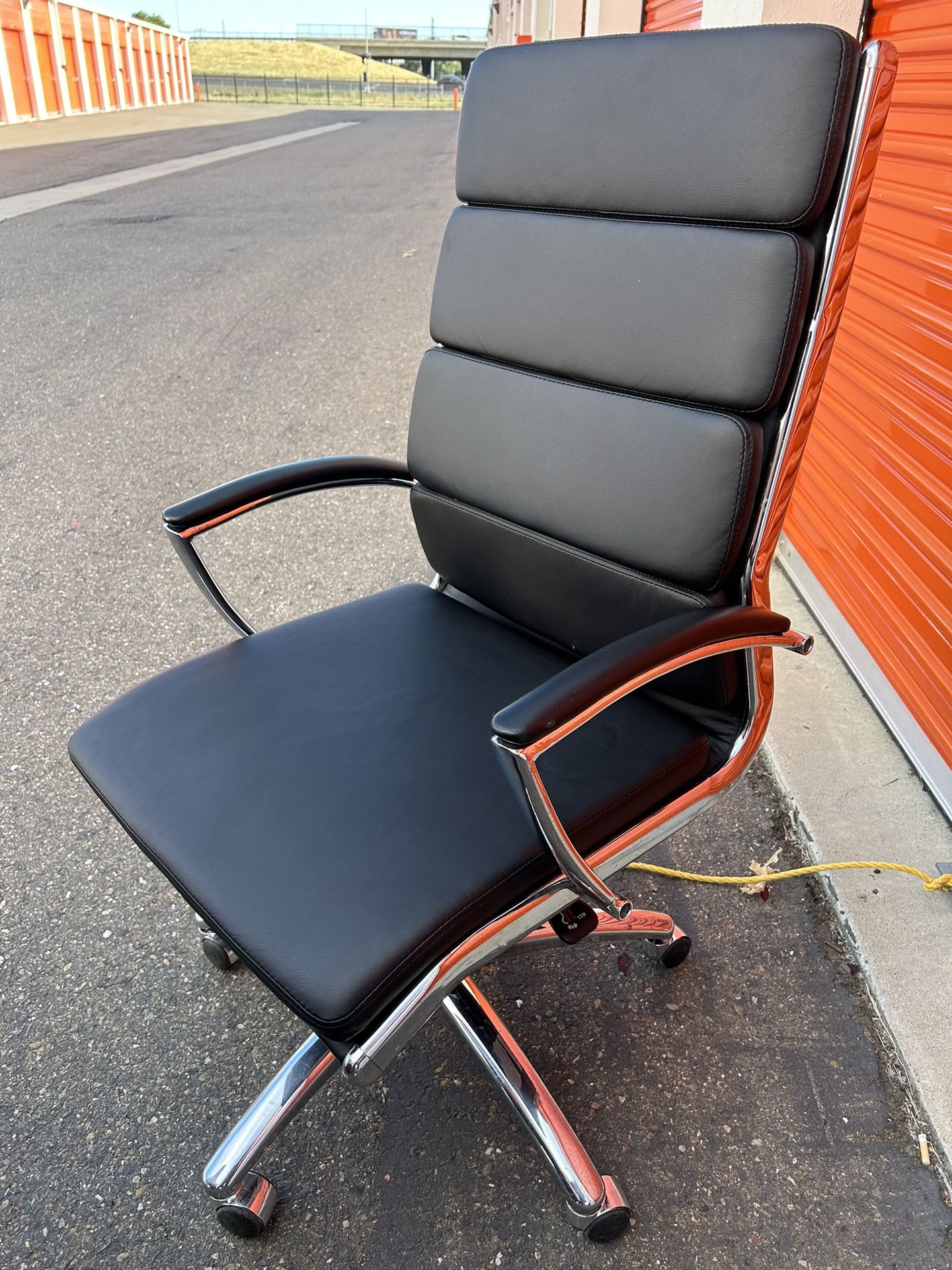 Big Office Chair 