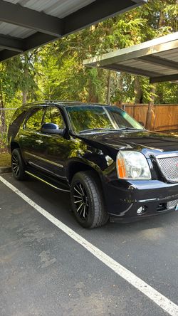 2011 GMC Yukon Denali AWD