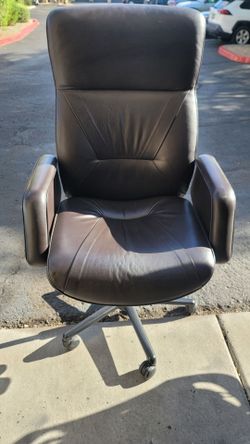 Keilhauer Respons High Dark Brown 878 Executive Office Leather Chairs