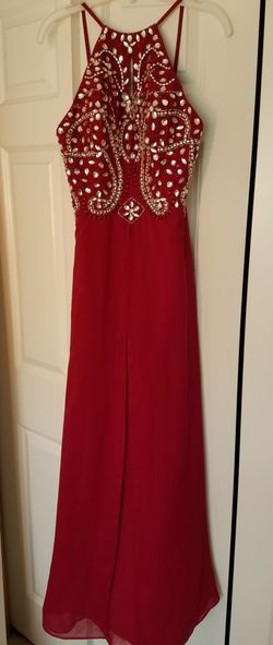 Beautiful long formal or prom dress size 3/4, worn once. $80.00. Must meet me in Eagan or Inver Grove Heights. Cash only.