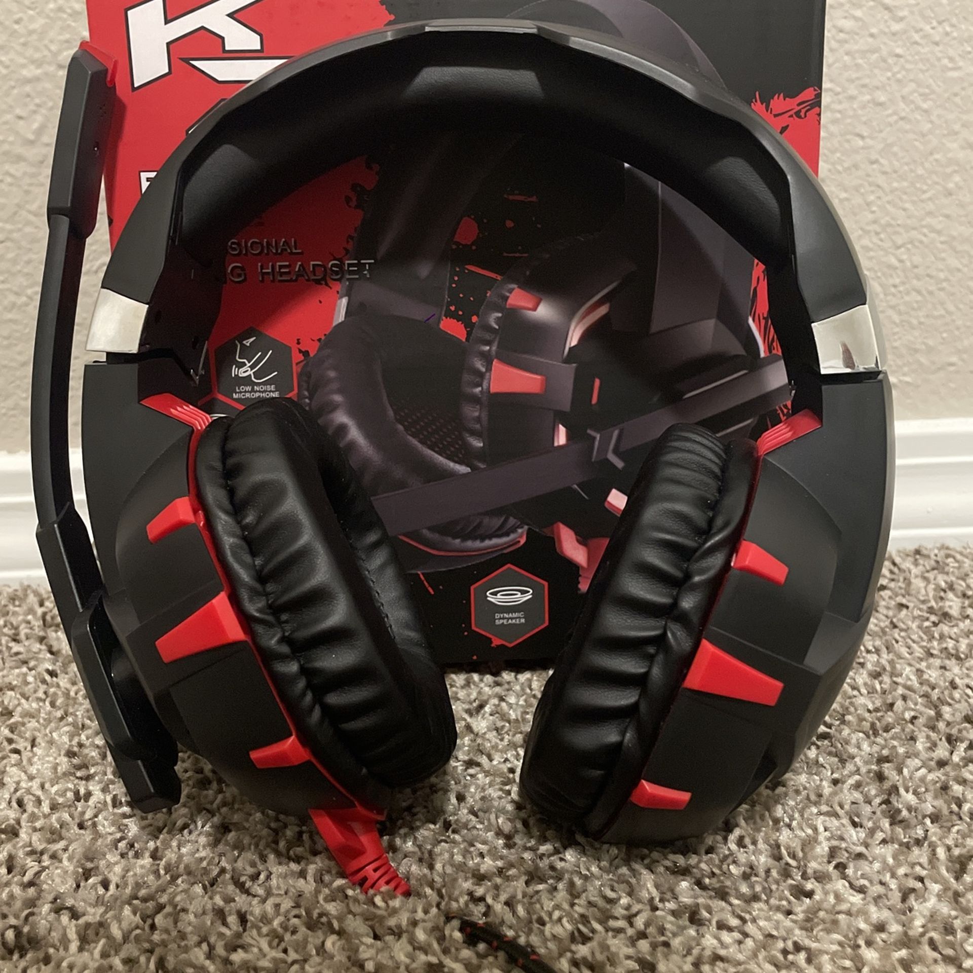 GAMING HEADSET ( HEADPHONES)