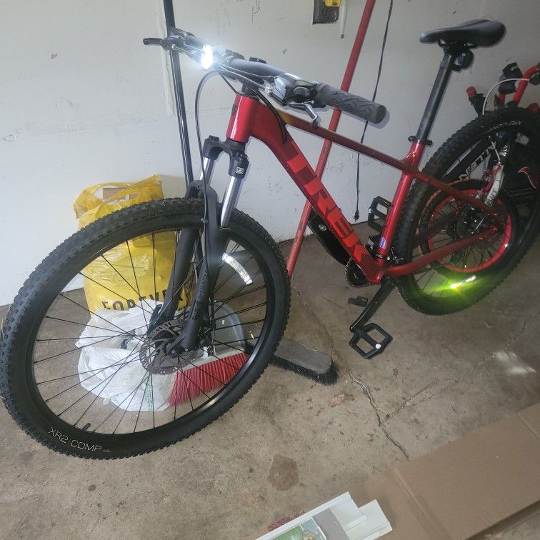 Profecional Bike Trek 5 S/m Size Brand New Used Few Times