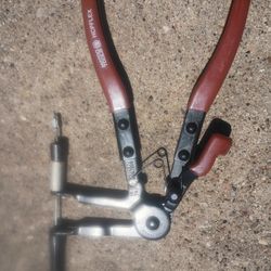 Flexible Hose Clamp Tool 